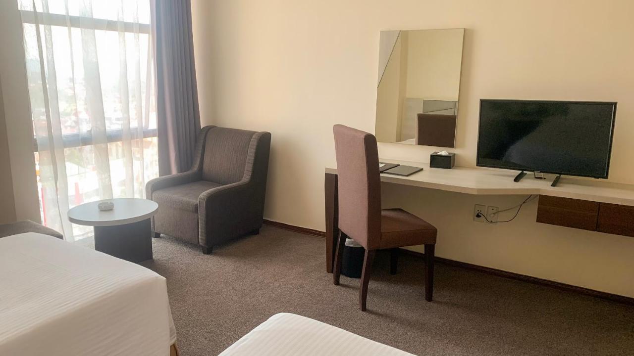 Muong Thanh Dien Chau Hotel Екстер'єр фото